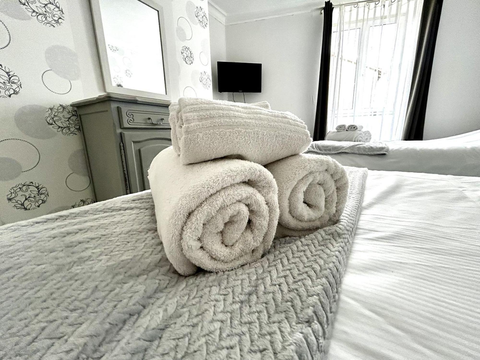 Hôtel Central Chaunay Zimmer foto